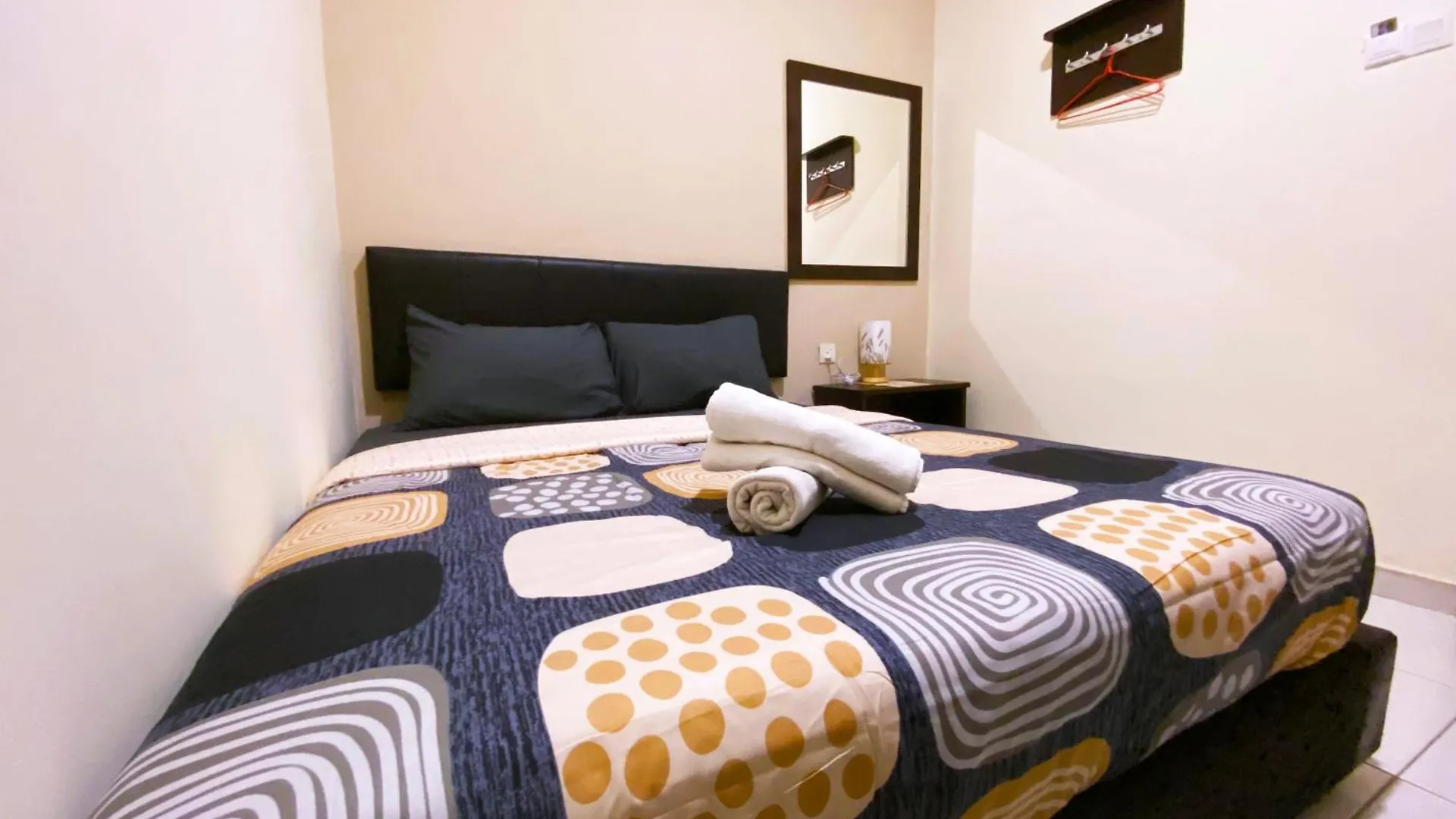 Ze Xiang Hotel - Desa Jaya Ikea Self Check In Johor Bahru 0*,  Malaysia