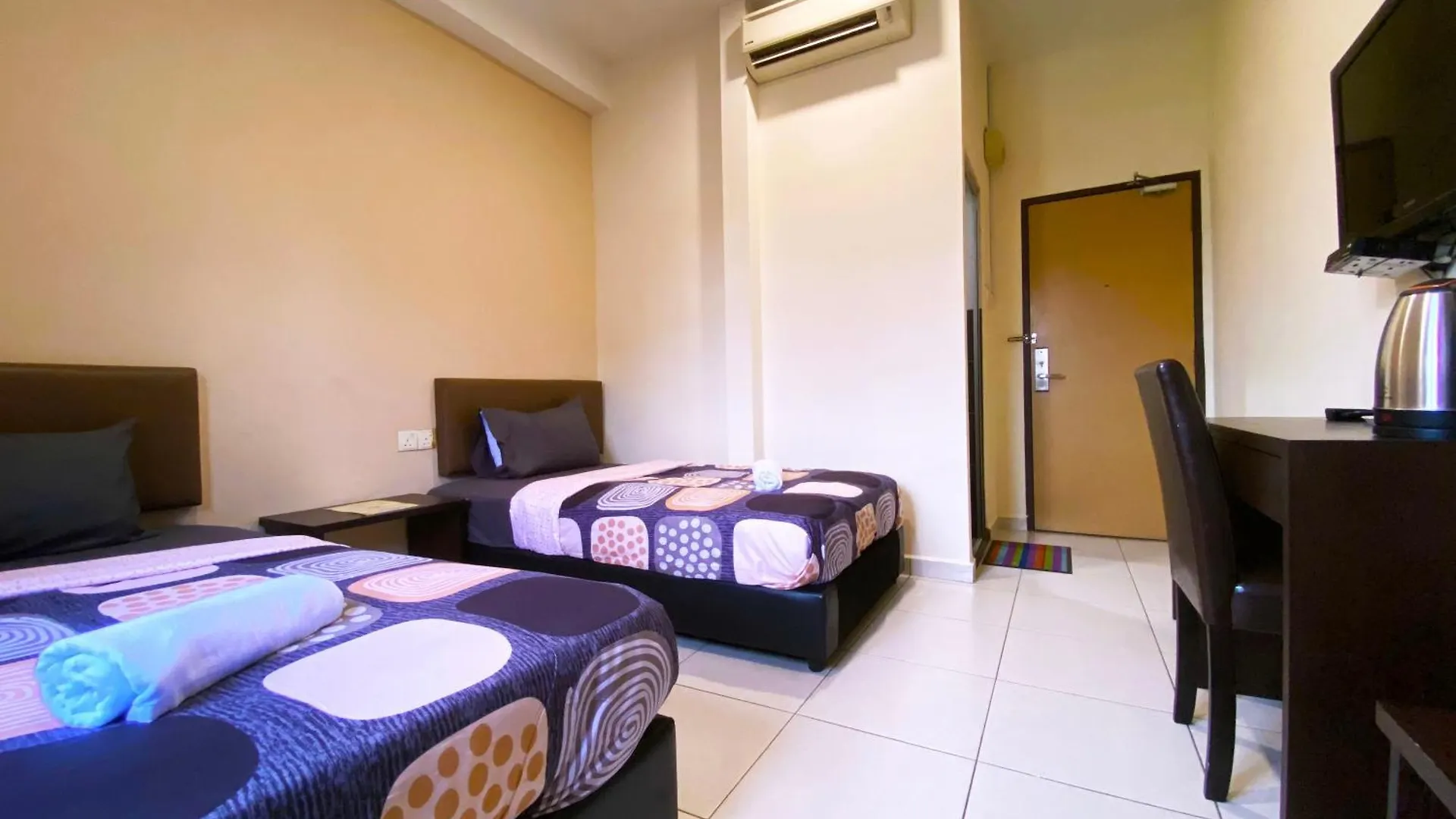 Ze Xiang Hotel - Desa Jaya Ikea Self Check In Johor Bahru