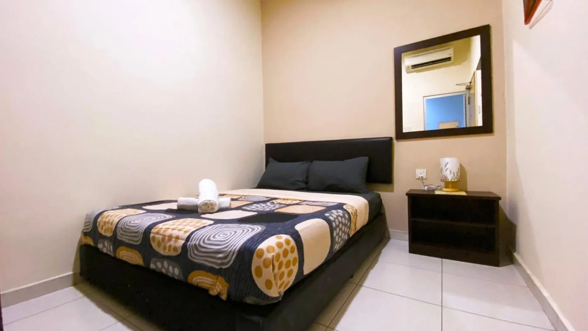 Ze Xiang Hotel - Desa Jaya Ikea Self Check In Johor Bahru 0*,